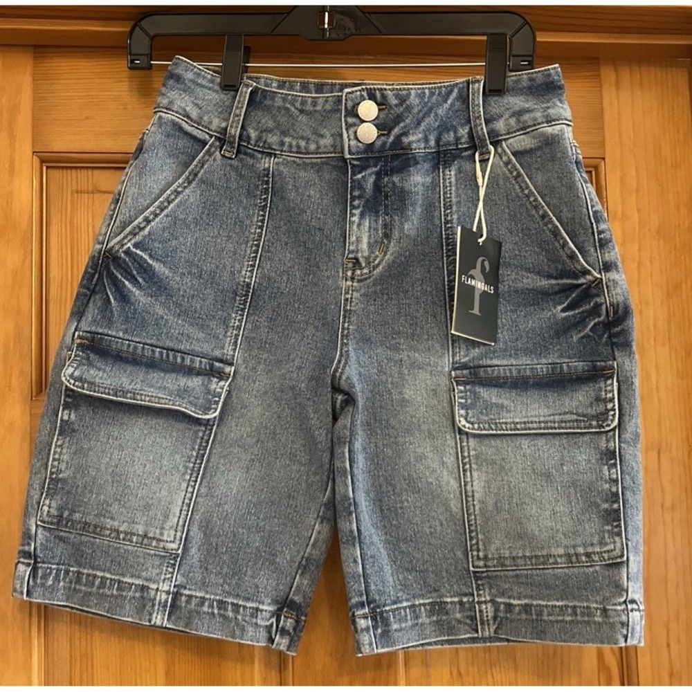 Flamingals Women's Cargo Bermuda Denim Shorts Sz Small